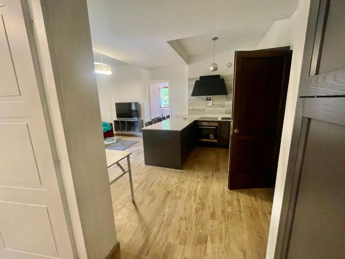 La Tana Del Capriolo Apartment Prati di Tivo Ngoại thất bức ảnh