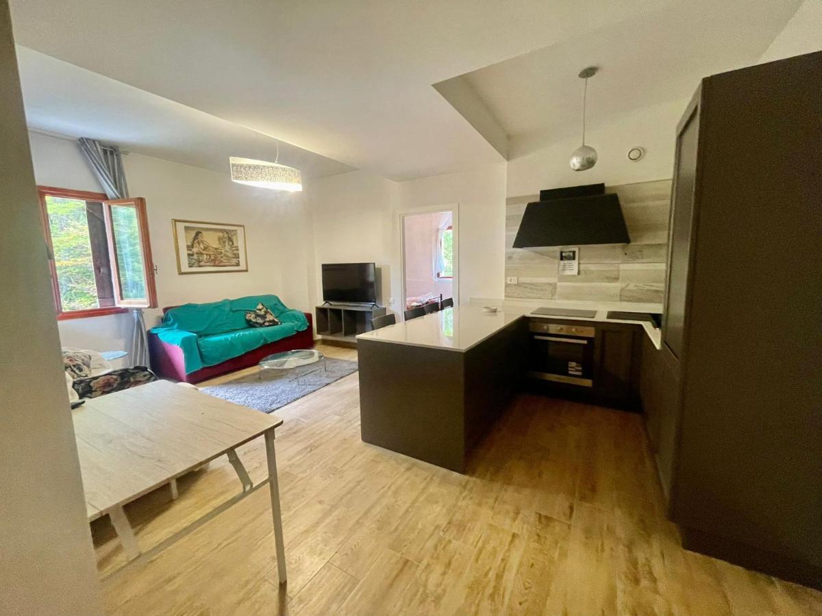 La Tana Del Capriolo Apartment Prati di Tivo Ngoại thất bức ảnh